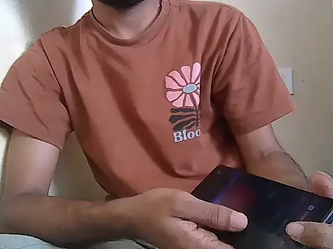 Madhu08fm online show from March 25, 2026, 5:51 am