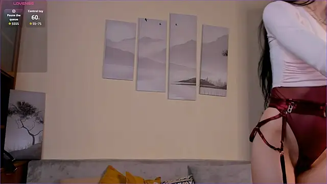 Snapshot of pearl_sky chatting on April 4, 2026, 9:21 pm pearl sky online show from April 4, 2026, 9:21 pm