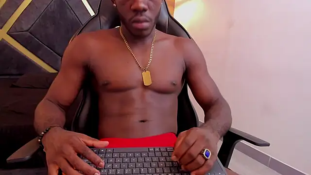 Snapshot of Oliver_Laurent_ chatting on March 18, 2026, 12:36 am Oliver Laurent online show from March 18, 2026, 12:36 am