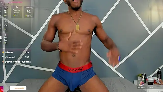 Snapshot of Oliver_Laurent_ chatting on April 1, 2026, 11:23 pm Oliver Laurent online show from April 1, 2026, 11:23 pm