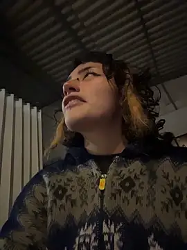 Snapshot of baby_akuma chatting on April 1, 2026, 2:57 am baby akuma online show from April 1, 2026, 2:57 am