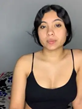 Snapshot of Darsha-Rouse chatting on April 14, 2026, 9:42 pm Darsha-Rouse online show from April 14, 2026, 9:42 pm