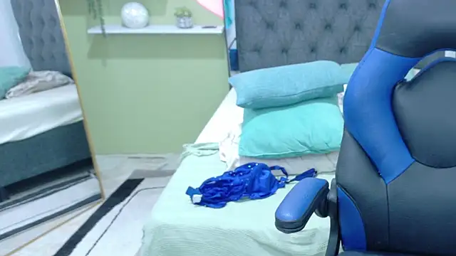 ariah cute online show from June 11, 2026, 12:54 am