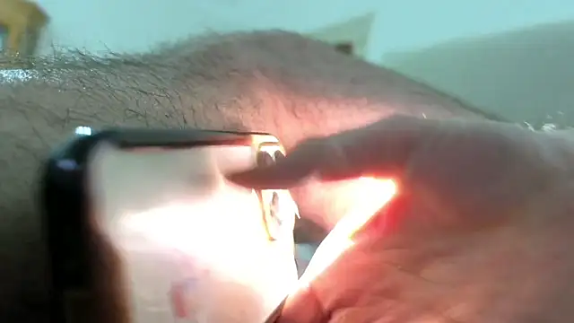 zeusoctavian1 online show from April 1, 2026, 5:20 am