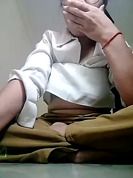 Snapshot of Divya3107 chatting on April 23, 2026, 3:24 pm Divya3107 online show from April 23, 2026, 3:24 pm