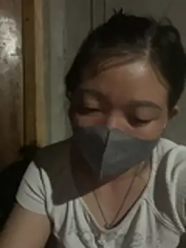 Bling-pusy online show from July 31, 2026, 1:43 pm