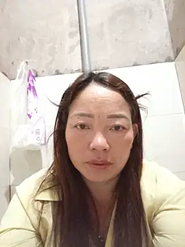 Yellow-pink online show from June 3, 2026, 10:58 pm