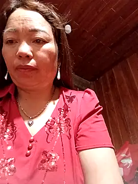 Yellow-pink online show from May 8, 2026, 5:55 am