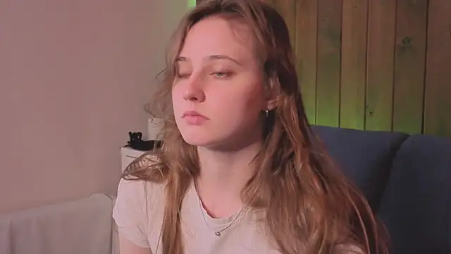 RubieHeiser online show from April 18, 2026, 11:56 am