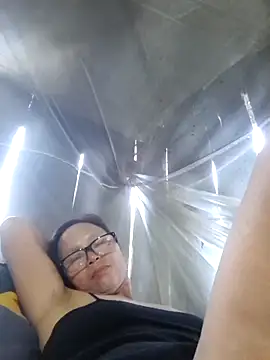 Snapshot of Tina6886 chatting on March 30, 2026, 9:33 am Tina6886 online show from March 30, 2026, 9:33 am