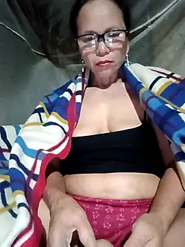 Snapshot of Tina6886 chatting on April 10, 2026, 8:27 pm Tina6886 online show from April 10, 2026, 8:27 pm