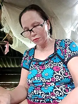 Snapshot of Tina6886 chatting on April 10, 2026, 8:21 am Tina6886 online show from April 10, 2026, 8:21 am