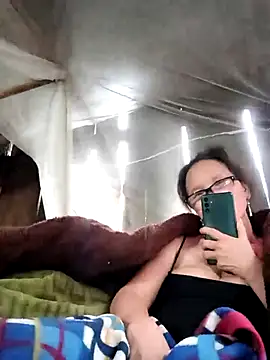 Snapshot of Tina6886 chatting on March 28, 2026, 9:10 am Tina6886 online show from March 28, 2026, 9:10 am