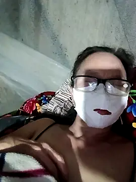 Snapshot of Tina6886 chatting on April 6, 2026, 7:15 pm Tina6886 online show from April 6, 2026, 7:15 pm