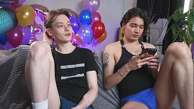Badtwinkboys online show from March 13, 2026, 1:38 pm