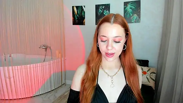 Snapshot of BloomAndFun chatting on April 13, 2026, 7:40 pm BloomAndFun online show from April 13, 2026, 7:40 pm