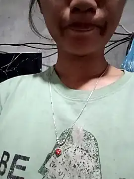 Rosie-LoveU online show from April 11, 2026, 11:08 pm