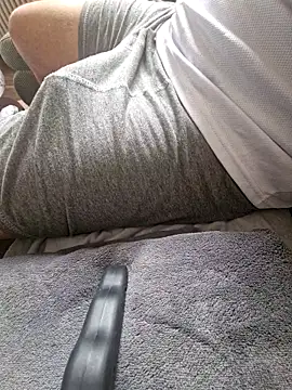 Snapshot of Activ1top chatting on April 2, 2026, 12:34 pm Activ1top online show from April 2, 2026, 12:34 pm