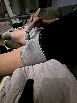 Snapshot of Activ1top chatting on March 25, 2026, 3:28 am Activ1top online show from March 25, 2026, 3:28 am