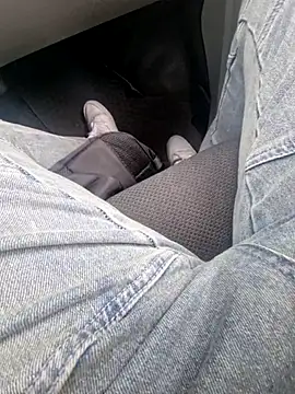 Snapshot of Activ1top chatting on April 9, 2026, 7:14 am Activ1top online show from April 9, 2026, 7:14 am