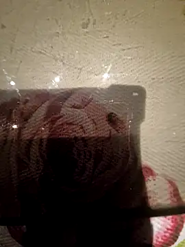 Snapshot of Activ1top chatting on April 8, 2026, 8:43 pm Activ1top online show from April 8, 2026, 8:43 pm