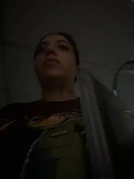Snapshot of CarolQueen1_ chatting on May 8, 2026, 12:31 pm CarolQueen1 online show from May 8, 2026, 12:31 pm