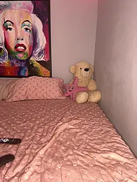 Snapshot of Nore_0 chatting on April 13, 2026, 4:38 am Nore 0 online show from April 13, 2026, 4:38 am