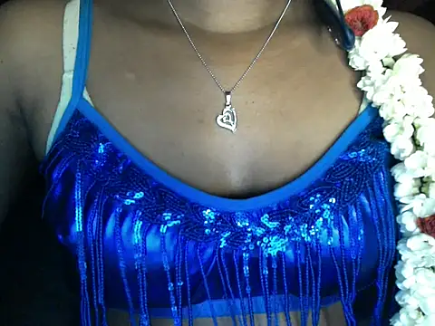 Couplehot00 online show from March 31, 2026, 6:21 pm