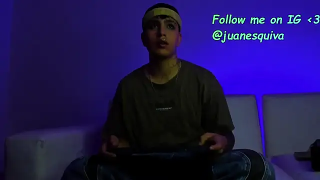 Snapshot of ThomasThundr chatting on April 9, 2026, 7:25 am ThomasThundr online show from April 9, 2026, 7:25 am