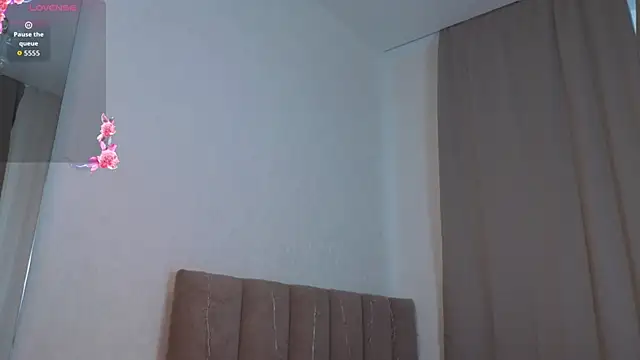 SoLefeld online show from April 22, 2026, 1:23 am