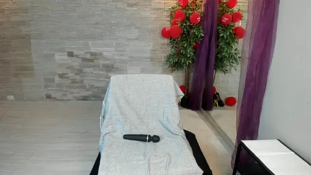 Snapshot of NickyStarr chatting on April 15, 2026, 6:56 pm NickyStarr online show from April 15, 2026, 6:56 pm