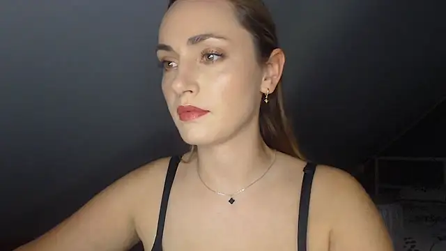 Snapshot of ScarlettSensitive chatting on May 29, 2026, 6:19 am ScarlettSensitive online show from May 29, 2026, 6:19 am