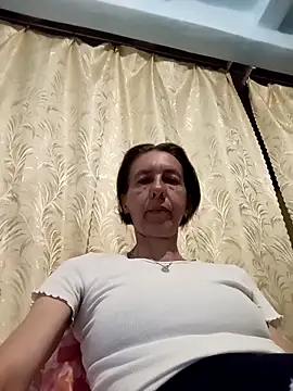 Snapshot of Tania9876 chatting on May 30, 2026, 6:35 pm Tania9876 online show from May 30, 2026, 6:35 pm