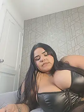 MiiaaVelvet online show from July 31, 2026, 8:39 pm