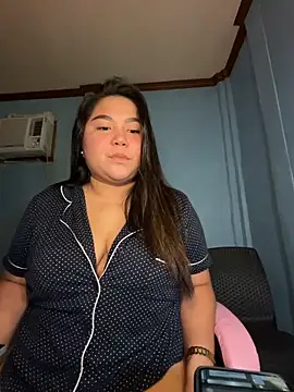 chubby hotladyjes online show from May 11, 2026, 4:48 pm
