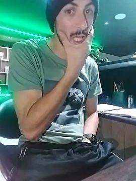 LiL-DRapXXX online show from April 17, 2026, 4:10 pm