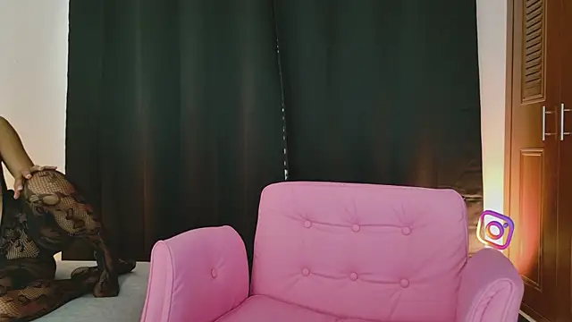 Snapshot of kittymyers chatting on April 11, 2026, 1:59 pm kittymyers online show from April 11, 2026, 1:59 pm