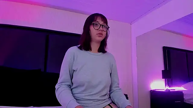 Snapshot of LilithBluum chatting on April 24, 2026, 11:56 am LilithBluum online show from April 24, 2026, 11:56 am