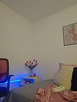 Snapshot of Victoria_Evanss chatting on March 16, 2026, 9:39 pm Victoria Evanss online show from March 16, 2026, 9:39 pm