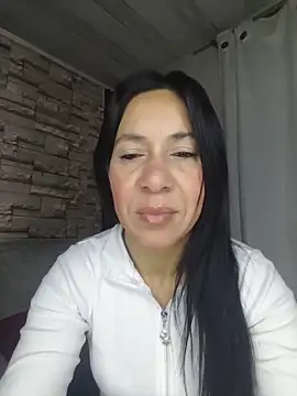 Snapshot of Camillemonroe_ chatting on June 19, 2026, 7:47 am Camillemonroe online show from June 19, 2026, 7:47 am
