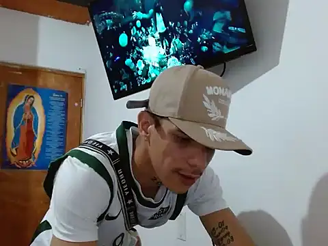 ethanchamo online show from March 14, 2026, 5:08 pm