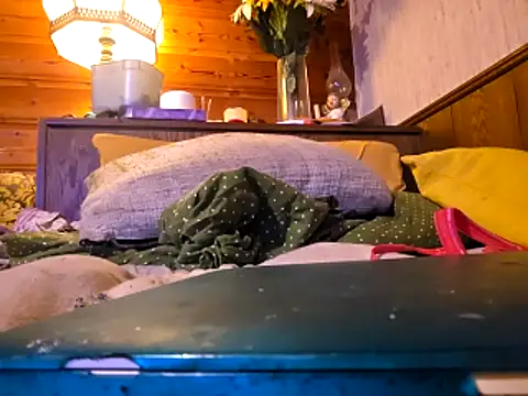 Snapshot of cock8992 chatting on April 8, 2026, 10:33 pm cock8992 online show from April 8, 2026, 10:33 pm