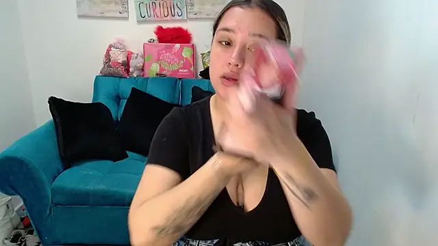 Snapshot of veronicaparkersex chatting on May 20, 2026, 12:46 pm veronicaparkersex online show from May 20, 2026, 12:46 pm