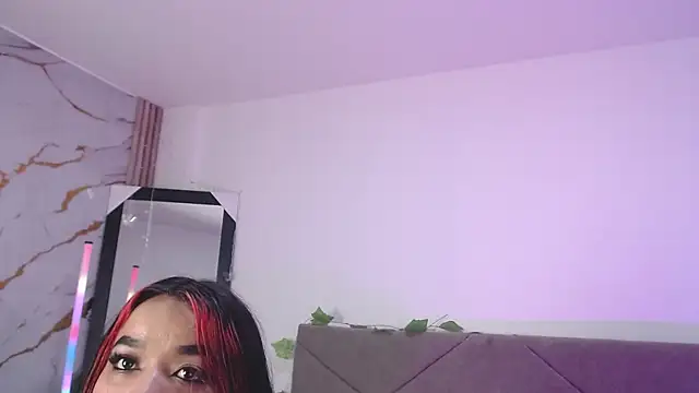 Snapshot of Disyamil_Pineda chatting on May 16, 2026, 10:36 am Disyamil Pineda online show from May 16, 2026, 10:36 am