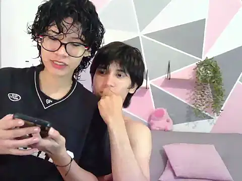 DanteAndXixi online show from April 1, 2026, 4:03 am