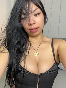 Snapshot of Queen_Chanel_XXX chatting on May 27, 2026, 8:27 pm Queen Chanel XXX online show from May 27, 2026, 8:27 pm