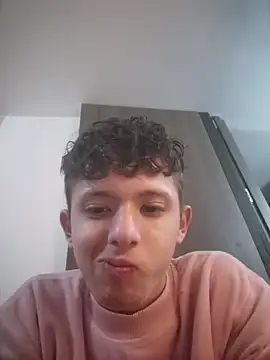 Daniel Roy online show from April 11, 2026, 4:53 am