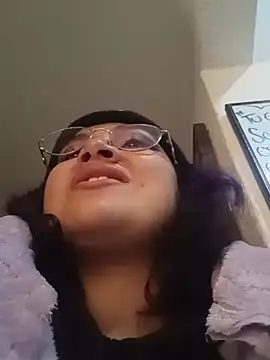 Liily Foxxy online show from May 21, 2026, 10:45 am