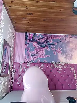 Snapshot of Kittylatina_ chatting on April 28, 2026, 5:34 am Kittylatina online show from April 28, 2026, 5:34 am
