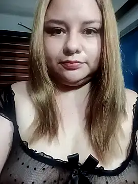 jennyyhottt online show from April 21, 2026, 6:36 pm